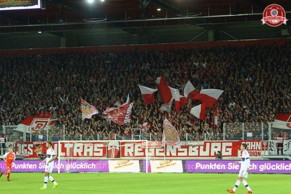 SSV Jahn Regensburg vs FC Bayern München II (1-1) (10)