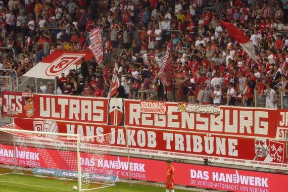 SSV Jahn Regensburg vs FC Hansa Rostock (2-0) (4)