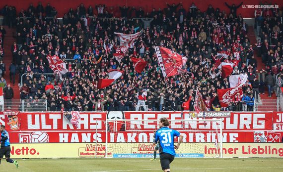 SSV Jahn Regensburg vs FSV Frankfurt (2-1) (8)