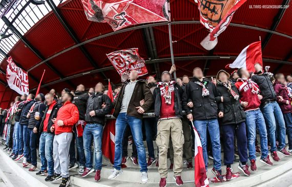 SSV Jahn Regensburg vs FSV Frankfurt (2-1) (14)
