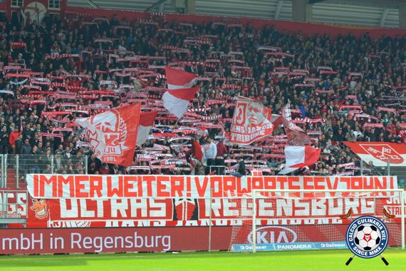 SSV Jahn Regensburg vs Holstein Kiel (0-3) (2)