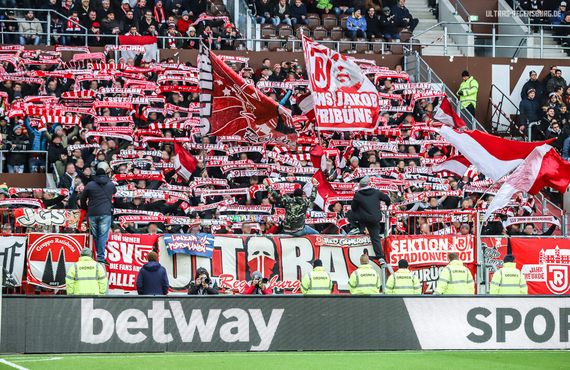 FC St. Pauli vs SSV Jahn Regensburg (2-2) (13)