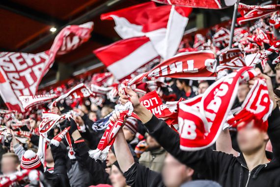 SSV Jahn Regensburg vs MSV Duisburg (4-0) (12)