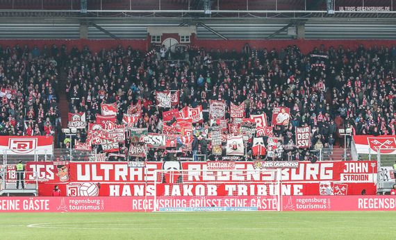 SSV Jahn Regensburg vs DSC Arminia Bielefeld (3-2) (19)