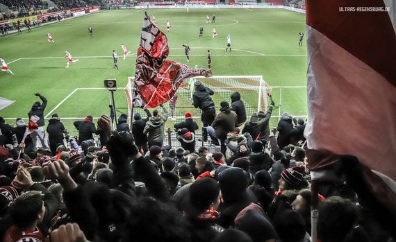 SSV Jahn Regensburg vs Fortuna Düsseldorf (4-3) (19)