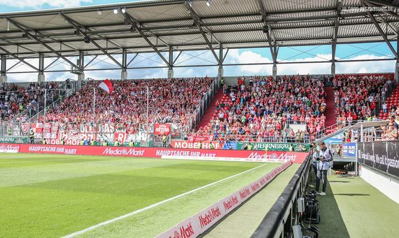 FC Ingolstadt 04 vs SSV Jahn Regensburg (2-4) (18)