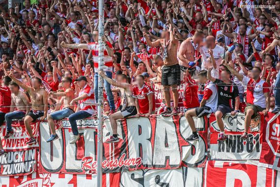 FC Ingolstadt 04 vs SSV Jahn Regensburg (2-4) (21)
