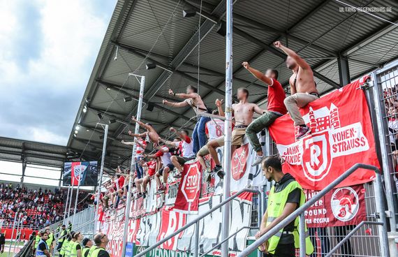 FC Ingolstadt 04 vs SSV Jahn Regensburg (2-4) (22)