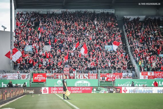 SpVgg Fürth vs SSV Jahn Regensburg (1-2) (10)