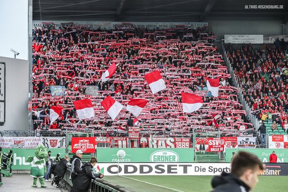 SpVgg Fürth vs SSV Jahn Regensburg (1-2) (13)
