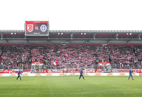SSV Jahn Regensburg vs SV Darmstadt 98 (1-1) (13)