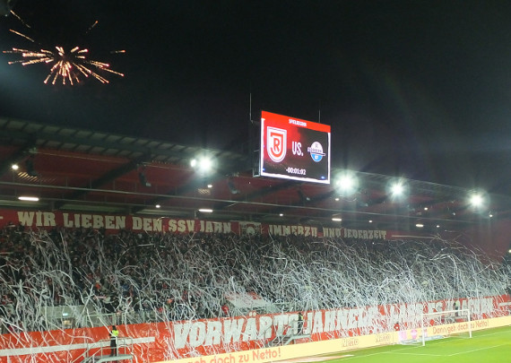 SSV Jahn Regensburg vs SC Paderborn (2-0)