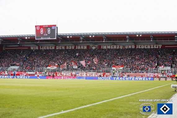 SSV Jahn Regensburg vs Hamburger SV (2-1) (1)