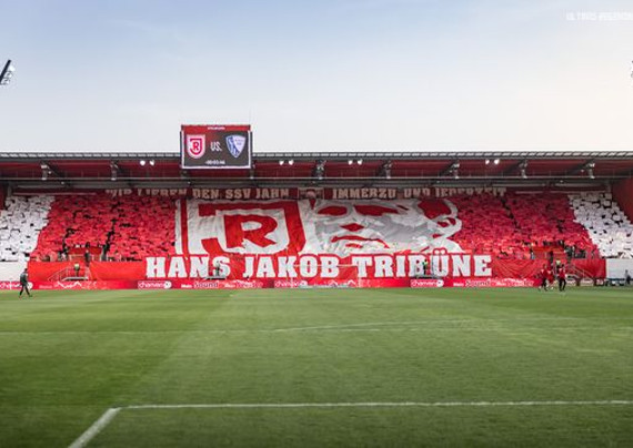 SSV Jahn Regensburg vs VfL Bochum (2-1)