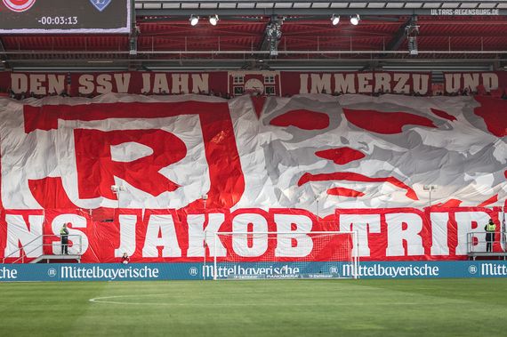 SSV Jahn Regensburg vs VfL Bochum (2-1) (2)