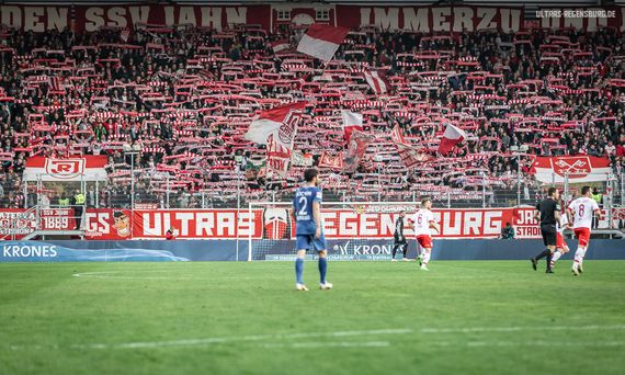 SSV Jahn Regensburg vs VfL Bochum (2-1) (12)