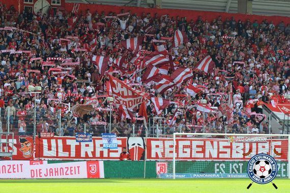 SSV Jahn Regensburg vs Holstein Kiel (0-0) (2)
