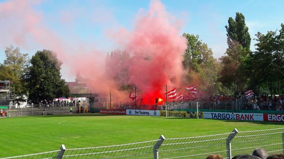 BSG Chemie Leipzig vs SSV Jahn Regensburg (2-1) (2)