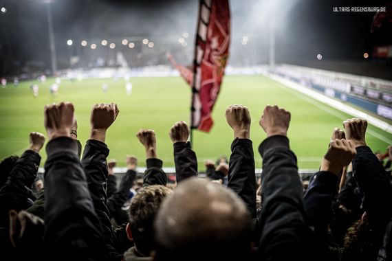 Karlsruher SC vs SSV Jahn Regensburg (4-1) (7)