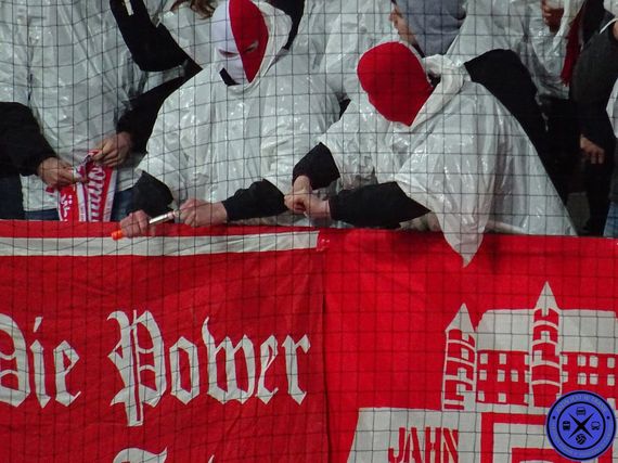 FC Erzgebirge Aue vs SSV Jahn Regensburg (1-0) (17)