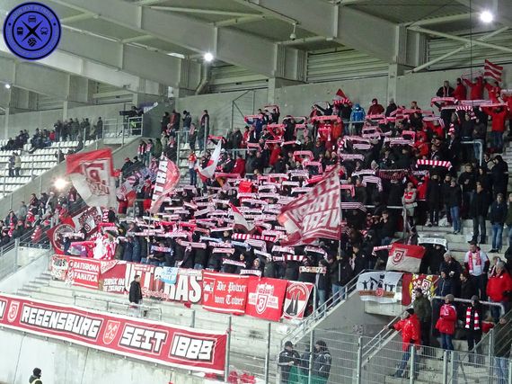 FC Erzgebirge Aue vs SSV Jahn Regensburg (1-0) (27)