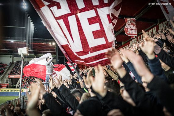 SSV Jahn Regensburg vs SpVgg Fürth (0-2) (6)
