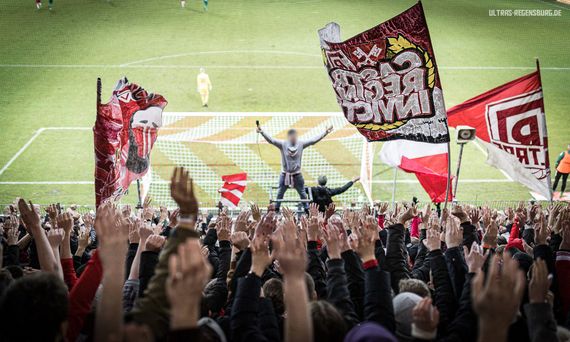 SSV Jahn Regensburg vs SpVgg Fürth (0-2) (10)