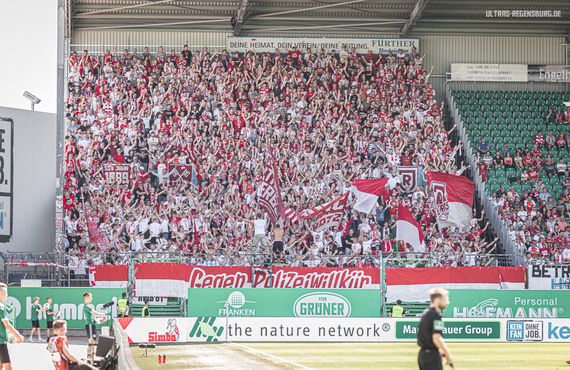 SpVgg Fürth vs SSV Jahn Regensburg (1-0) (16)