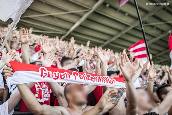 SpVgg Fürth vs SSV Jahn Regensburg (1-0) (17)