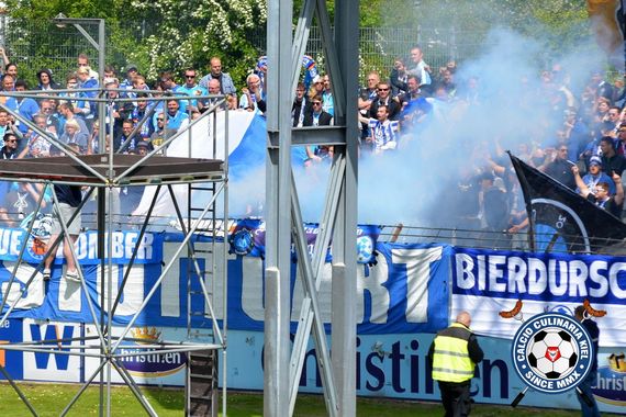 Holstein Kiel vs Stuttgarter Kickers (0-2) (6)
