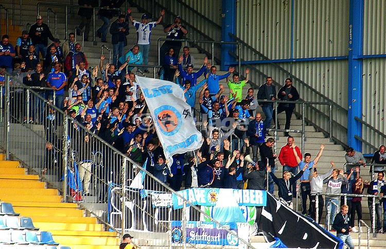DSC Arminia Bielefeld vs Stuttgarter Kickers (4-2) (2)
