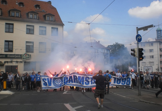 SV Darmstadt 98 vs FC Memmingen (4-0) (2)