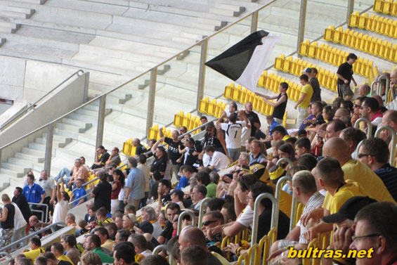 Dynamo Dresden vs SV Sandhausen (0-3) (1)