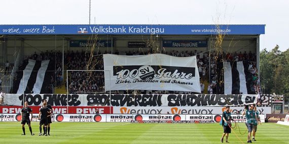 SV Sandhausen vs 1. FC Kaiserslautern (2-0) (2)