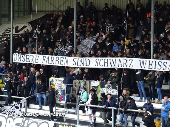 SV Sandhausen vs Holstein Kiel (2-2) (4)