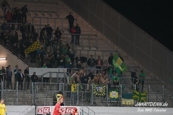 Rot-Weiss Essen vs SV Straelen (2-2) (2)