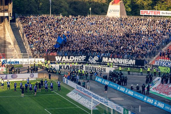 Karlsruher SC vs SV Waldhof Mannheim 07 (2-0) (16)