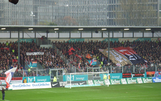 SV Wehen Wiesbaden vs FC St. Pauli (1-3) (1)