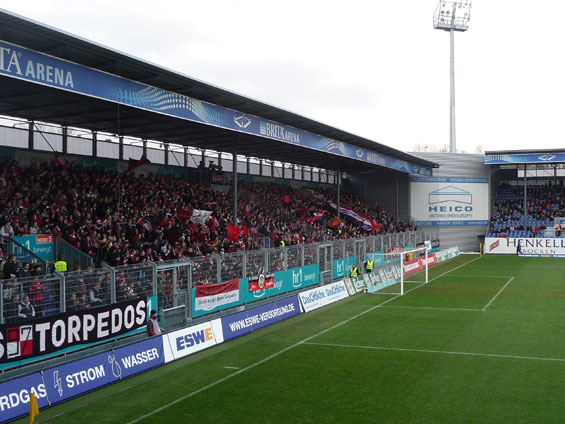 SV Wehen Wiesbaden vs FC Augsburg (1-2) (2)