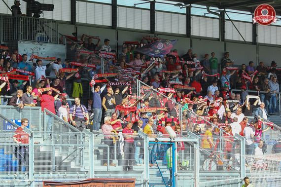 SV Wehen Wiesbaden vs SSV Jahn Regensburg (2-0) (1)