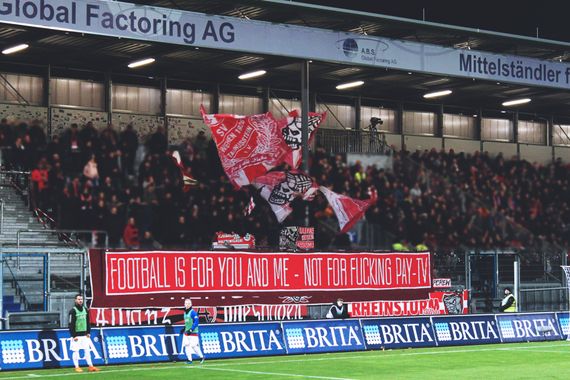 SV Wehen Wiesbaden vs KFC Uerdingen (0-2) (9)