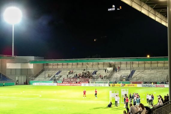 SV Wehen Wiesbaden vs FC St. Pauli (3-2 n.V.) (5)