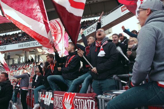 1. FC Nürnberg vs SV Wehen Wiesbaden (0-2) (2)