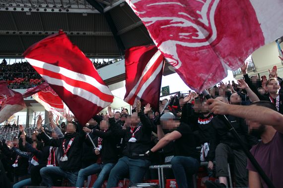 1. FC Nürnberg vs SV Wehen Wiesbaden (0-2) (8)