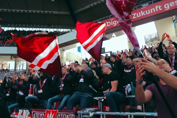 1. FC Nürnberg vs SV Wehen Wiesbaden (0-2) (9)