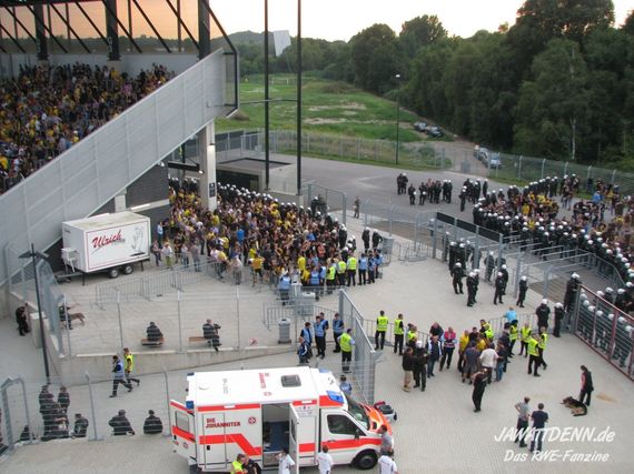 Rot-Weiss Essen vs TSV Alemannia Aachen (2-0) (2)