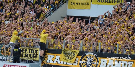 Rot-Weiss Essen vs TSV Alemannia Aachen (1-1) (8)
