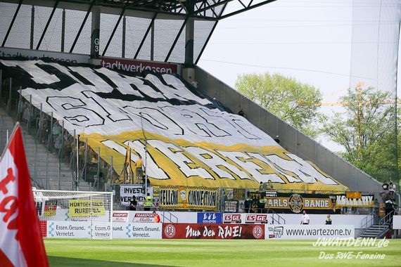 Rot-Weiss Essen vs TSV Alemannia Aachen (1-0) (11)