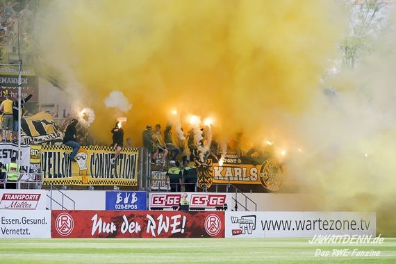 Rot-Weiss Essen vs TSV Alemannia Aachen (1-0) (14)