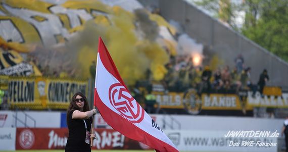 Rot-Weiss Essen vs TSV Alemannia Aachen (1-0) (17)